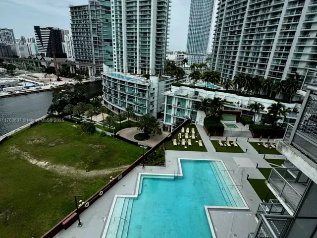 3-bedroom condo for sale in Miami - 350 S Miami Ave 1704 - MondialRealty