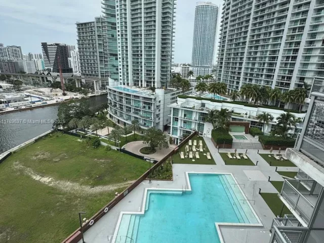 3-bedroom condo for sale in Miami - 350 S Miami Ave 1704 - MondialRealty
