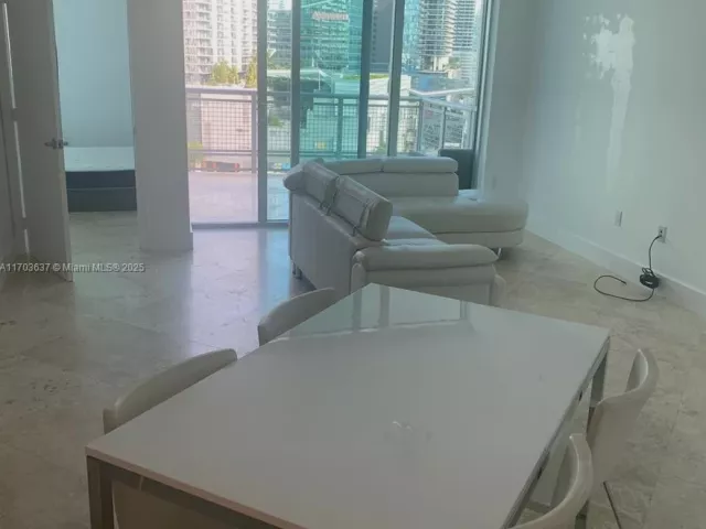 3-bedroom condo for sale in Miami - 350 S Miami Ave 1704 - MondialRealty