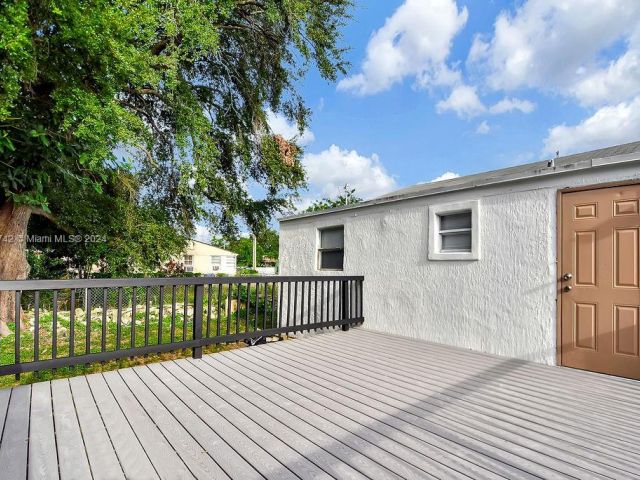 Home for sale at 585 NW 51st St - photo 5703764