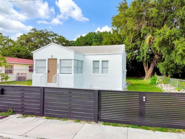 Home for sale at 585 NW 51st St - photo 5703771