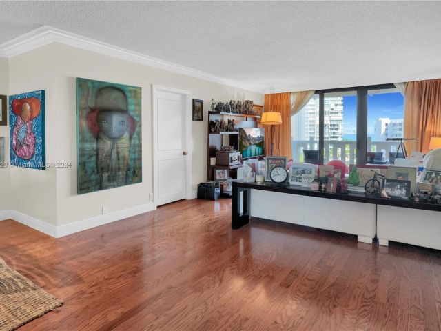 Apartment for sale  Unit #E803 - photo 5675459