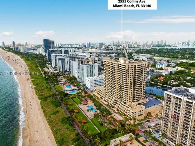 2-bedroom condo for rent in Miami Beach - 2555 Collins Ave 1409 - MondialRealty