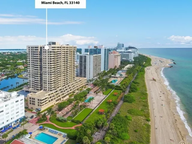 2-bedroom condo for rent in Miami Beach - 2555 Collins Ave 1409 - MondialRealty