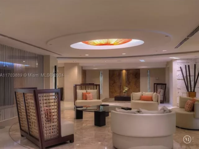 2-bedroom condo for rent in Miami Beach - 2555 Collins Ave 1409 - MondialRealty