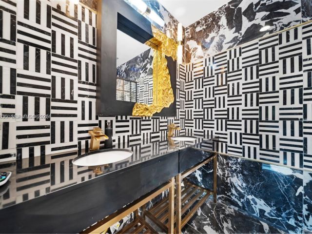 Home for sale at 615 NW 10th Ter 1 - photo 7465013