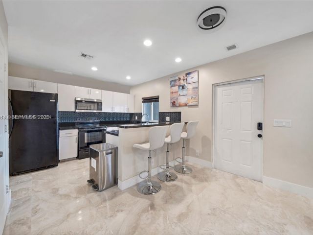 Home for sale at 615 NW 10th Ter 1 - photo 7465021