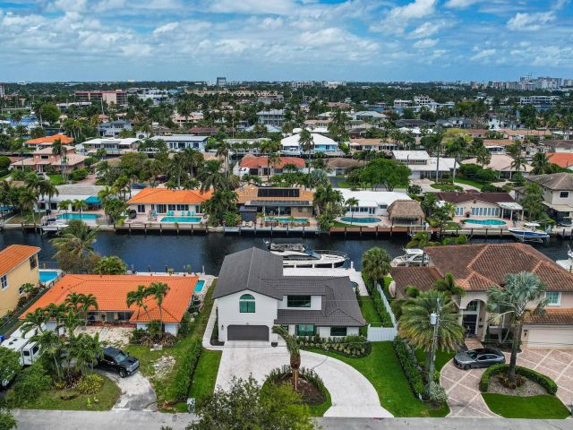 Home for sale at 2447 SE 10th Street - photo 5544077