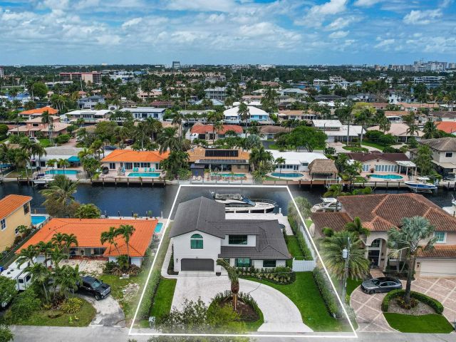 Home for sale at 2447 SE 10th Street - photo 5544078