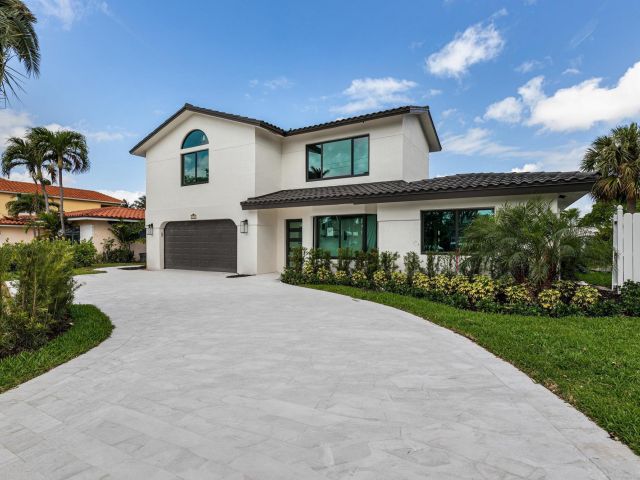 Home for sale at 2447 SE 10th Street - photo 5544084