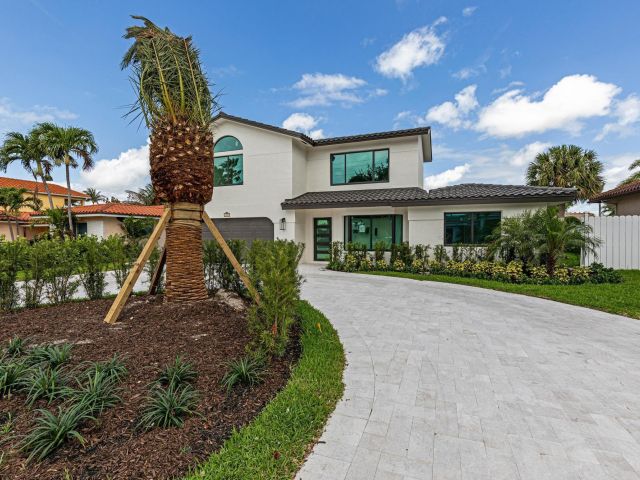 Home for sale at 2447 SE 10th Street - photo 5544086