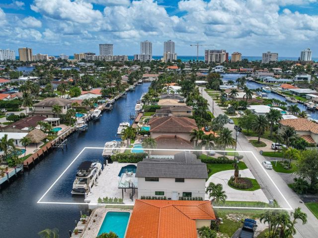 Home for sale at 2447 SE 10th Street - photo 5544094