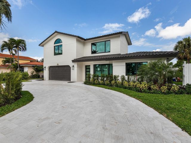 Home for sale at 2447 SE 10th Street - photo 5544095