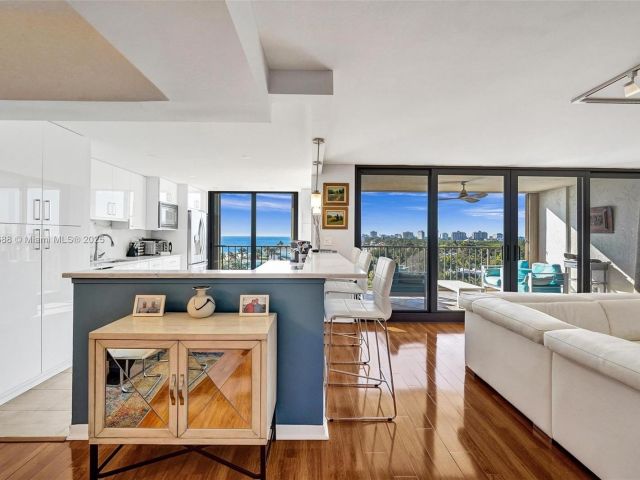 Apartment for sale  Unit #8B - photo 6251439