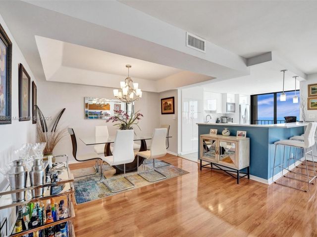 Apartment for sale  Unit #8B - photo 6251440