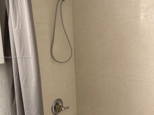 Apartment for sale  Unit #1603 - photo 5634731