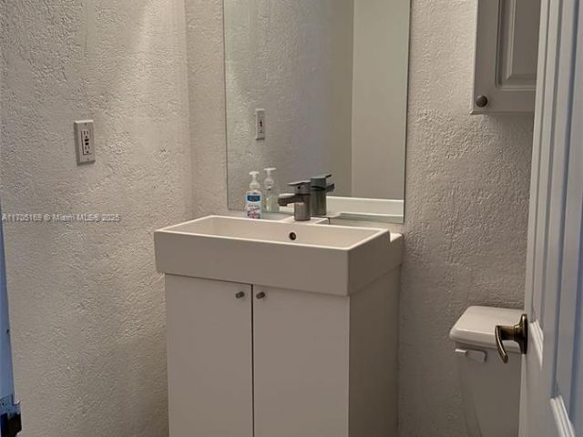 Apartment for sale  Unit #1603 - photo 5634735