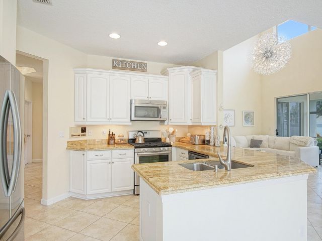 Home for rent at 8176 Quail Meadow Way - photo 6057009