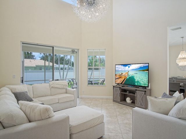 Home for rent at 8176 Quail Meadow Way - photo 6057012