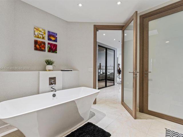 Apartment for sale  Unit #PH-5 - photo 5687812