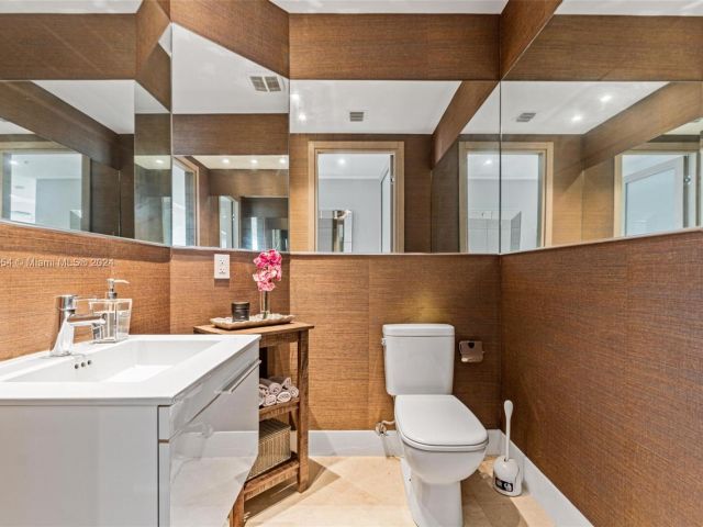 Apartment for sale  Unit #PH-5 - photo 5687821