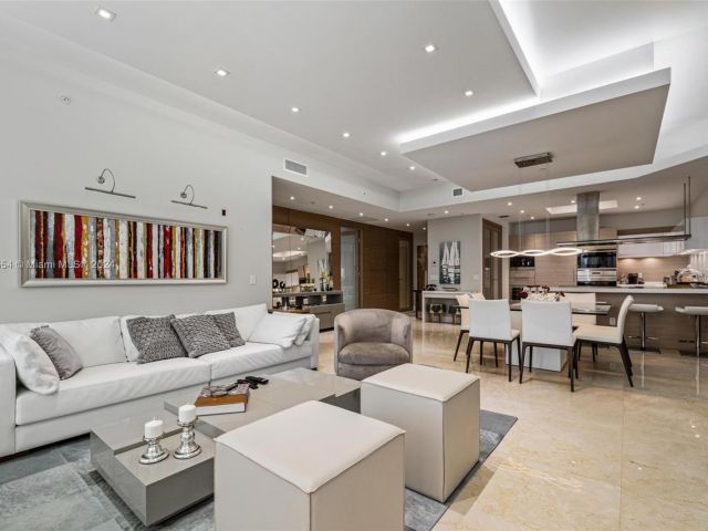 Apartment for sale  Unit #PH-5 - photo 5687825