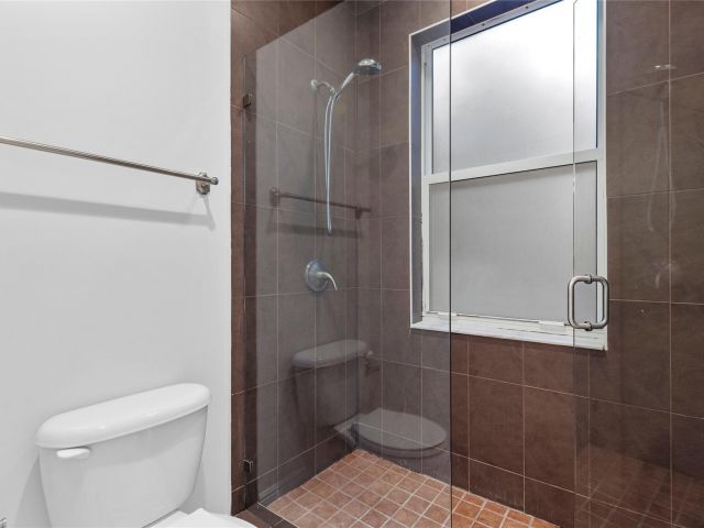 Home for rent at 316 SW 16th St B - photo 5818496