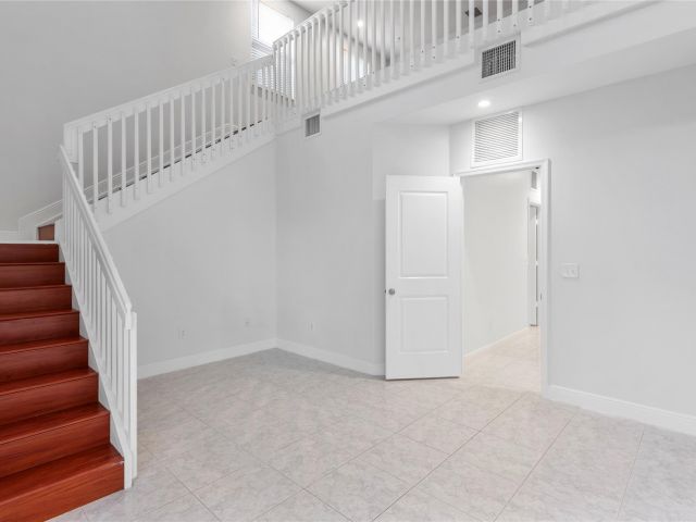 Home for rent at 316 SW 16th St B - photo 5818502