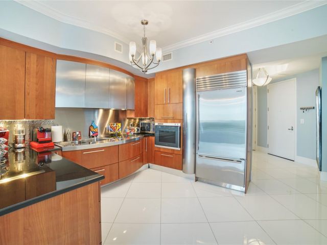 Apartment for sale  Unit #1906 - photo 5659575