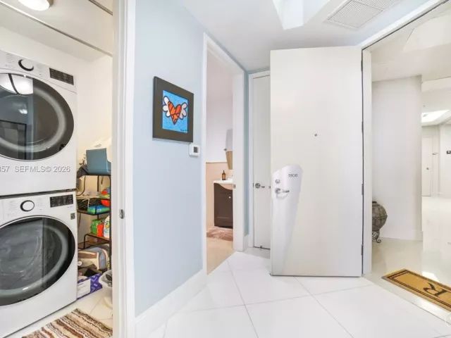 Apartment for sale  Unit #1906 - photo 6582177