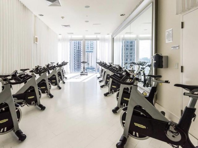 Apartment for sale  Unit #4004 - photo 5613908