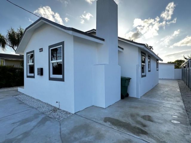 Home for sale at 254 NW 57th Ct - photo 6100146