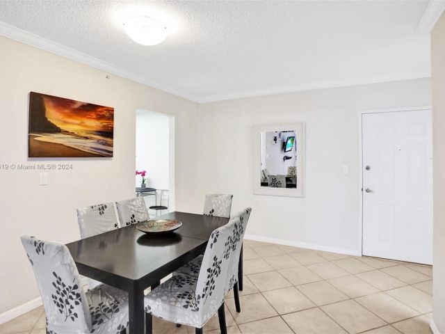 Apartment for rent  Unit #533 (available Feb 1) - photo 5633996