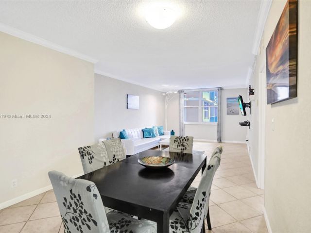 Apartment for rent  Unit #533 (available Feb 1) - photo 5633999