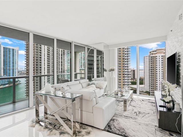 Apartment for sale  Unit #1702 - photo 5717231