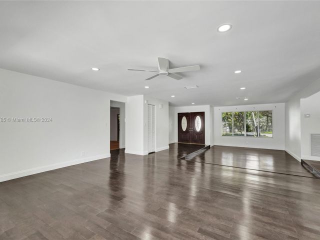 Home for sale at 620 NE 2ND STREET - photo 5544739