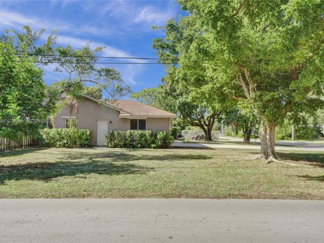 Home for sale at 620 NE 2ND STREET - photo 5544740