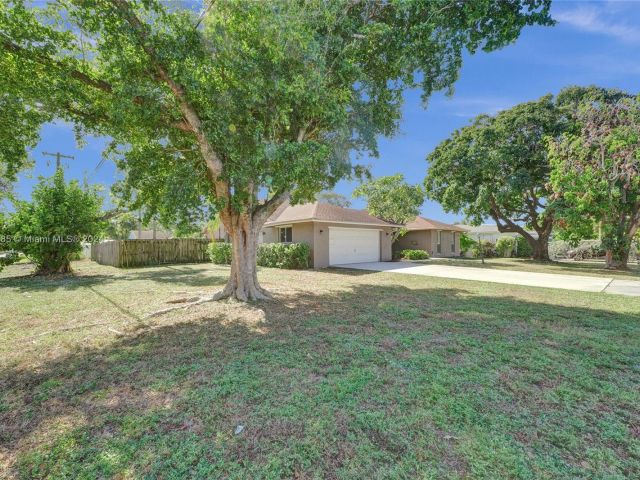 Home for sale at 620 NE 2ND STREET - photo 5544741