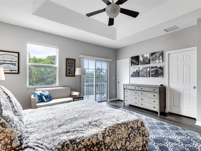 Home for sale at 1224 NE 18th Ave 1 - photo 6114524