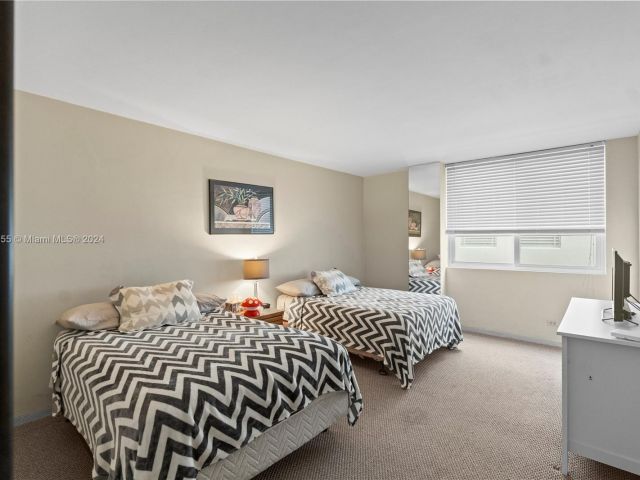 Apartment for sale  Unit #425 - photo 5684174