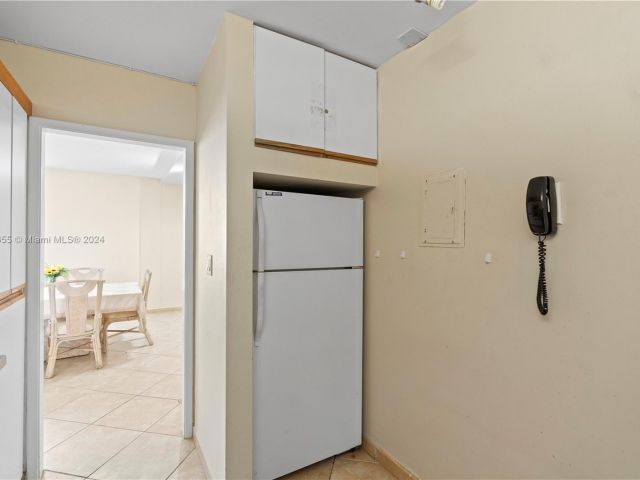 Apartment for sale  Unit #425 - photo 5684176