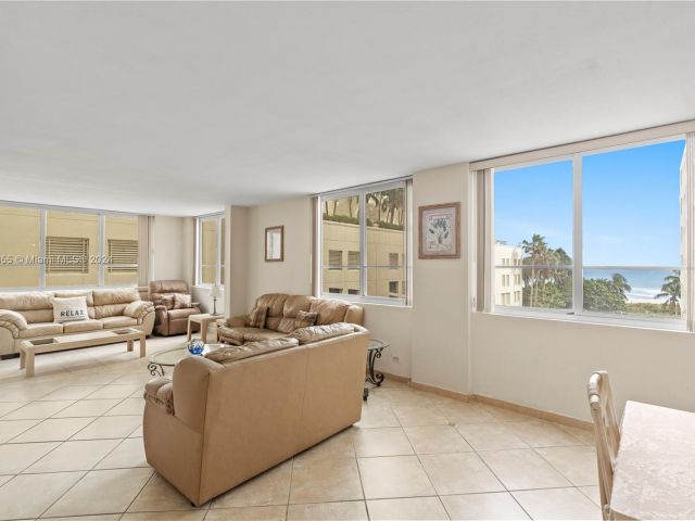 Apartment for sale  Unit #425 - photo 5684184