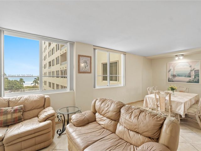 Apartment for sale  Unit #425 - photo 5684186