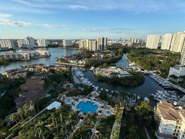 Apartment for sale  Unit #2404 - photo 5641095