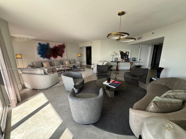 Apartment for rent  Unit #2404 - photo 5641068