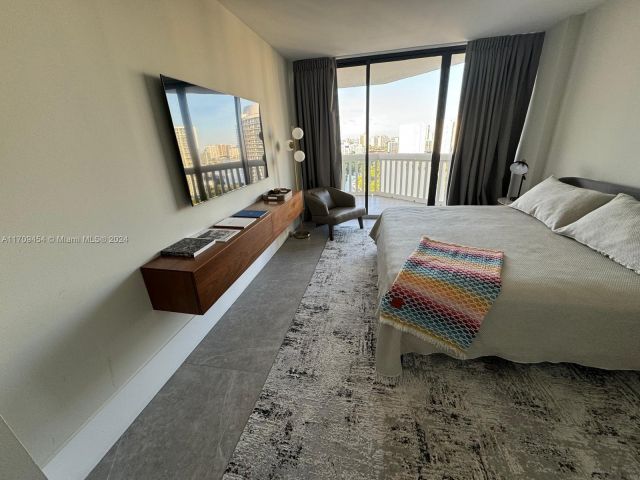 Apartment for rent  Unit #2404 - photo 5641071