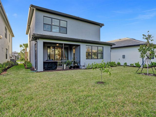 Home for sale at 4422 S Silverwood Ln - photo 5893396