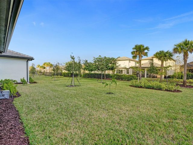 Home for sale at 4422 S Silverwood Ln - photo 5893397