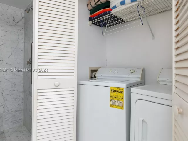 2-bedroom condo for sale in Sunny Isles Beach - 16400 Collins Ave 745 - MondialRealty