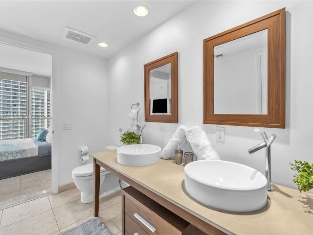 Apartment for sale  Unit #2503 - photo 5717281